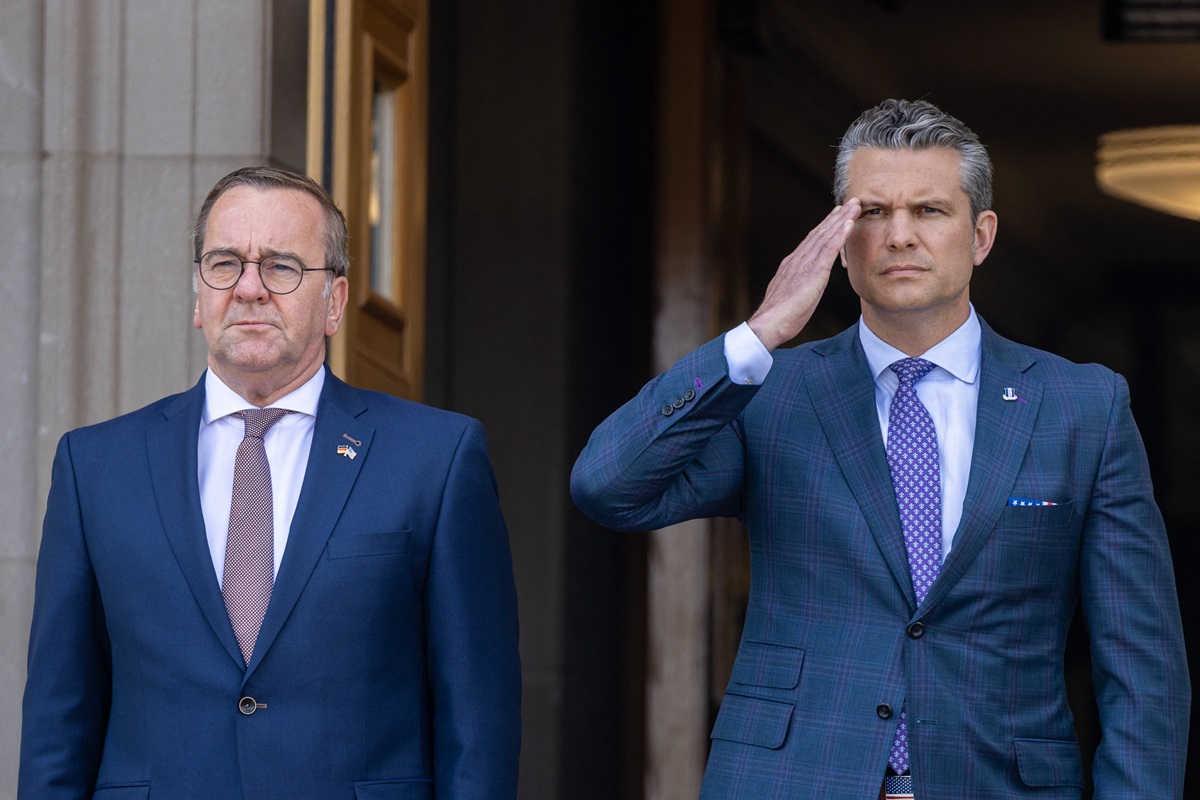 “Швидко і без шуму”: Пісторіус домовляється зі США про Patriot для України