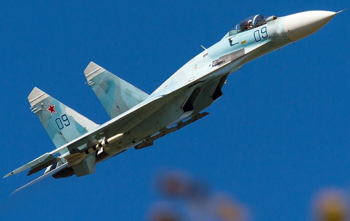 У Росії розбився винищувач Су-27 – соцмережі