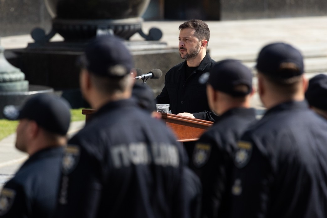 Зеленський вручив держнагороди поліцейським