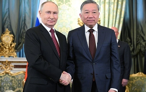 В’єтнам таємно закуповує у Росії озброєння – NYT