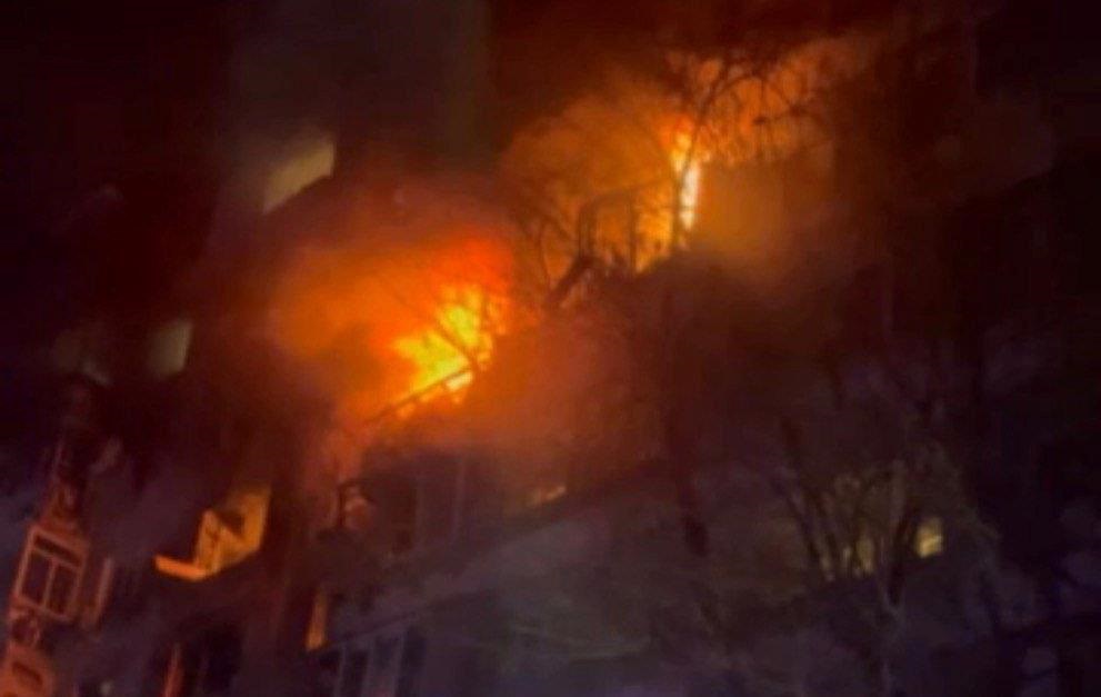 Новини України - У Запоріжжі БПЛА влучив у багатоповерхівку